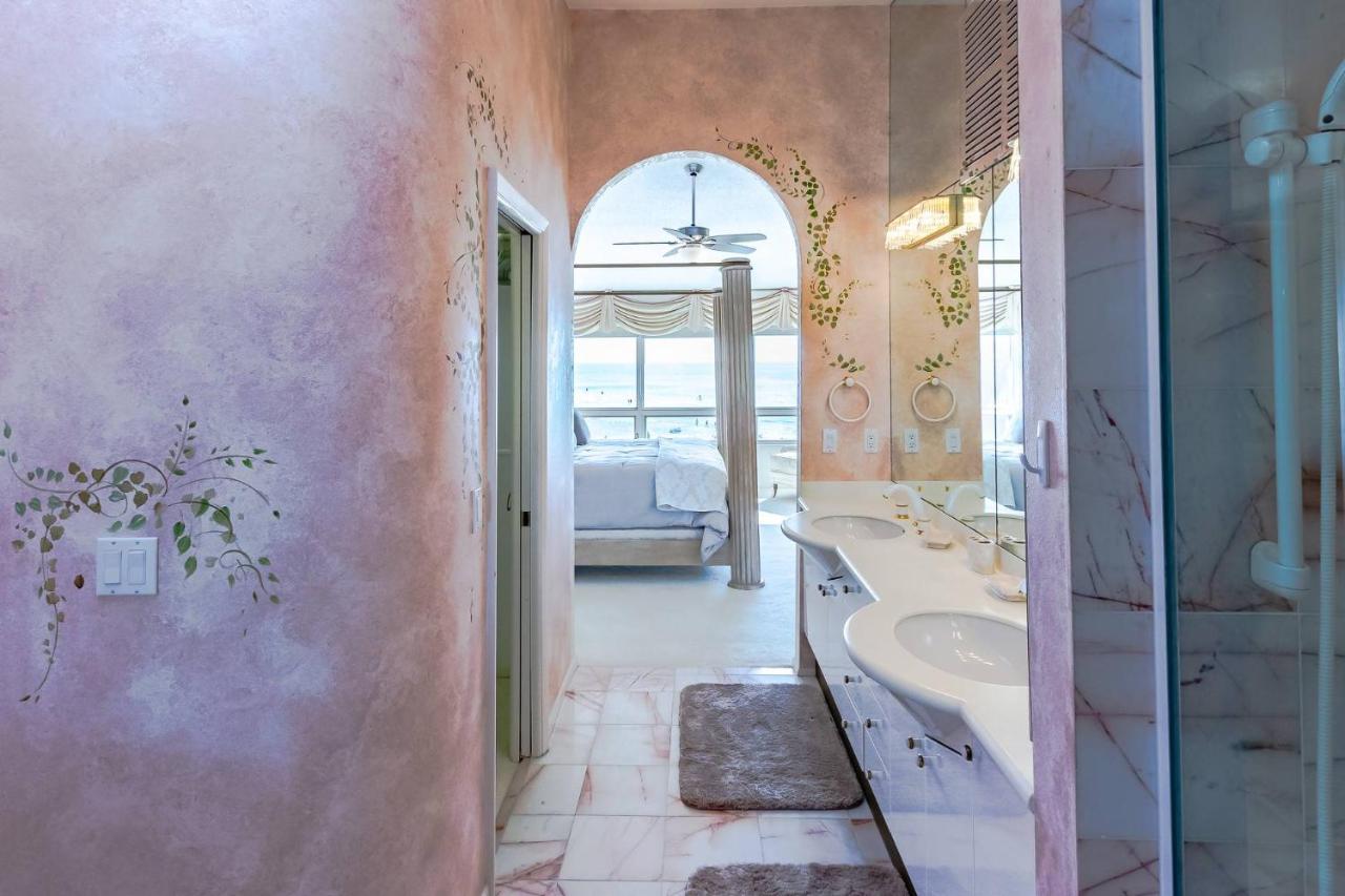 Siesta Breakers Penthouse On The Beach Sarasota Exterior photo